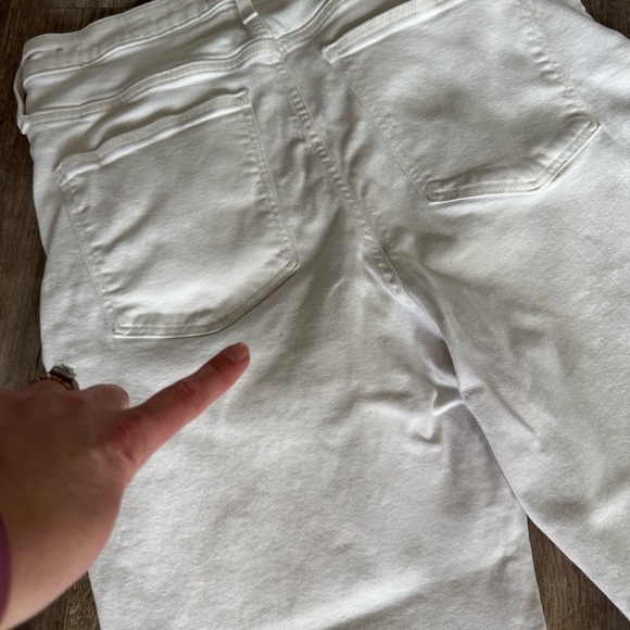 Madewell Cropped High-Rise Slim Wide-Leg Jeans in Tile White - COLOR: Tile White - Picture 8 of 12